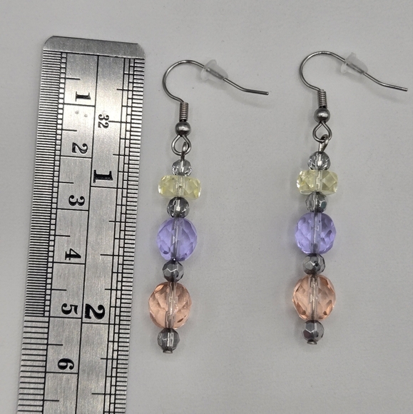 Crystal 3 Stone Earrings Made w Swarovski Crystals Silver Overlay Hypoallergenic - Picture 5 of 6
